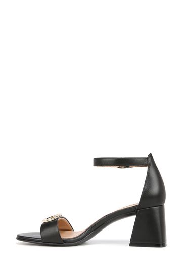 Naturalizer greece clearance