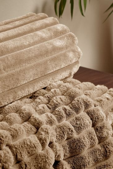 Catherine Lansfield Natural Soft and Cosy Ribbed Faux Fur Throw