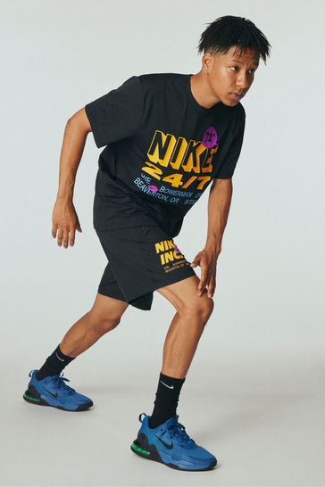Mens navy on sale nike trainers