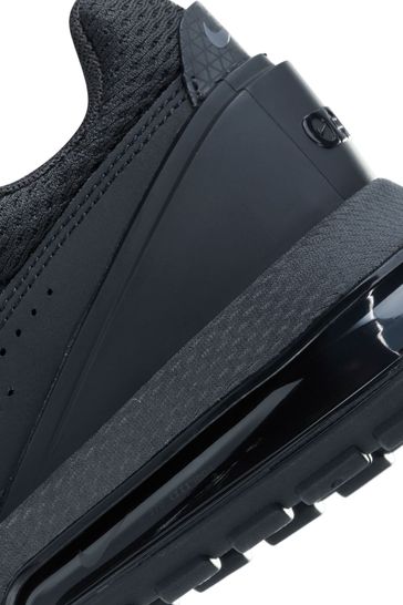 Plain black air on sale max