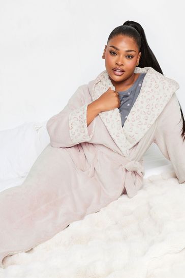 Curve robe best sale