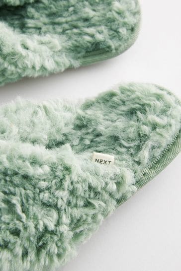 Green on sale fluffy slippers