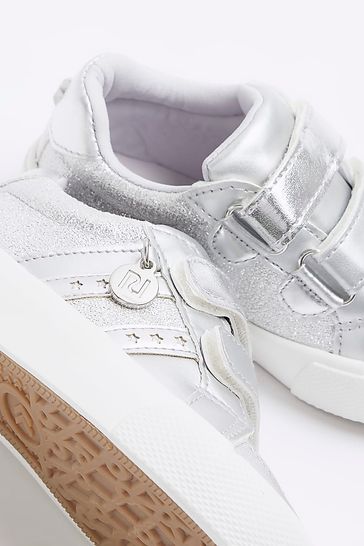 River island online trainers kids