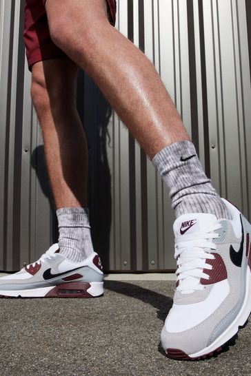 Maroon nike trainers online