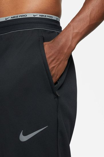 Nike pro training joggers sales