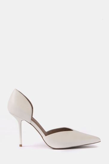 Cream leather court shoes deals