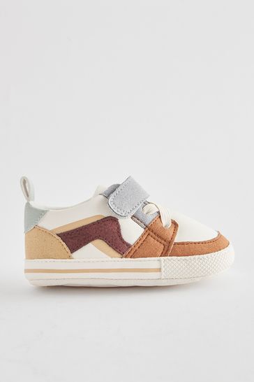 Rust shop coloured trainers