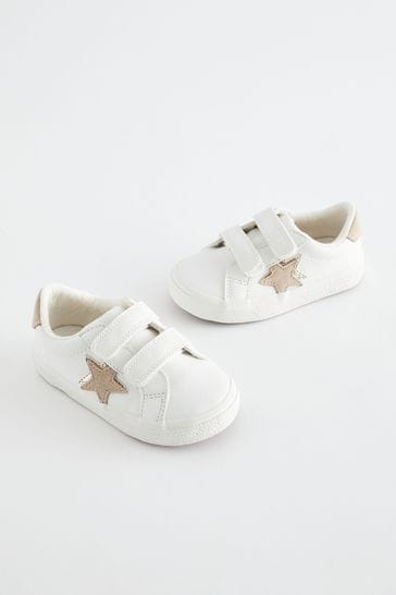 White Wide Fit (G) Star Trainers
