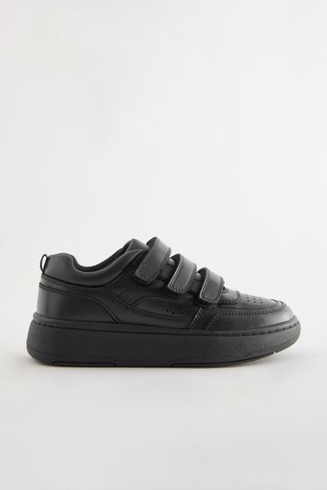 Black nike strap online shoes
