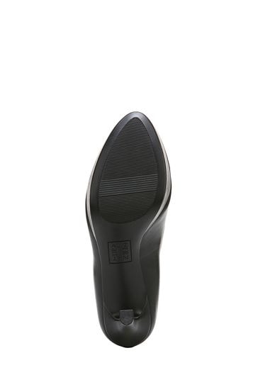 Naturalizer black on sale tennis shoes