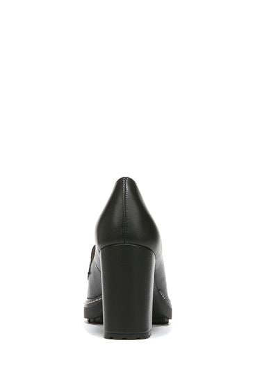 Naturalizer shop black loafers