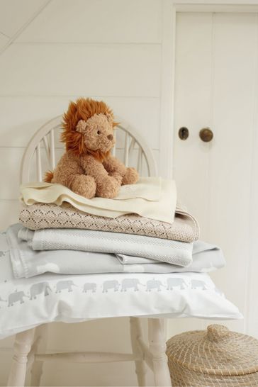 White company discount elephant blanket