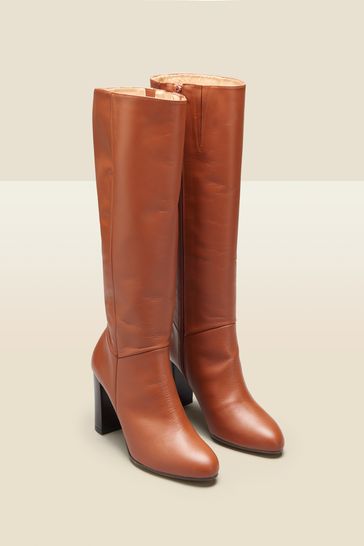 Heeled brown hotsell knee high boots