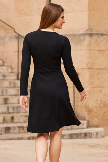 Black travel dress with on sale sleeves