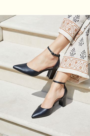 Closed block heels hot sale