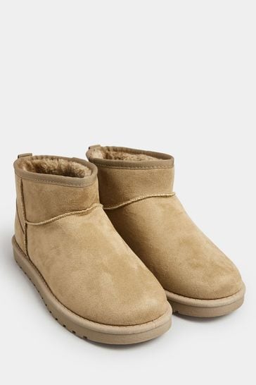 Uggs wide fit on sale