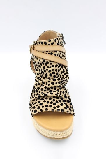 Blowfish leopard wedges top