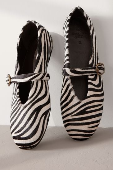 Black and white zebra print shoes sales