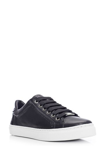 Moda in pelle trainers store