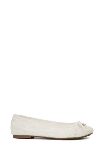 Cream shop flat shoes