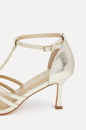 Sandalen met dichte achterkant 2025