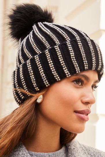 Black beanie hat with fur pom pom store