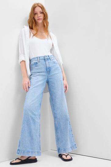 Gap high sales rise crop
