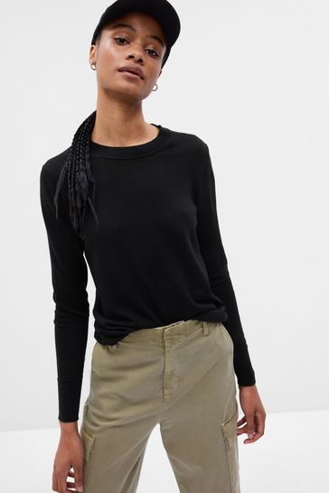 Gap black jumper 2025