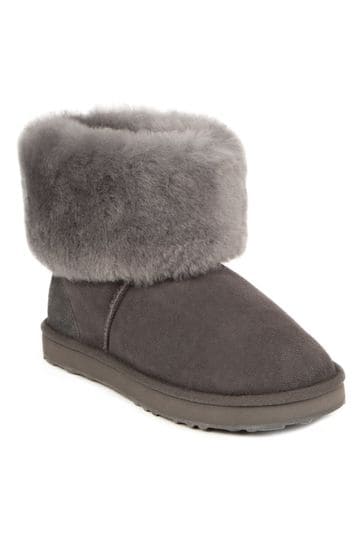 Cornish ugg boots shop