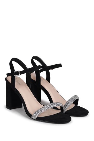 Front strap top sandals