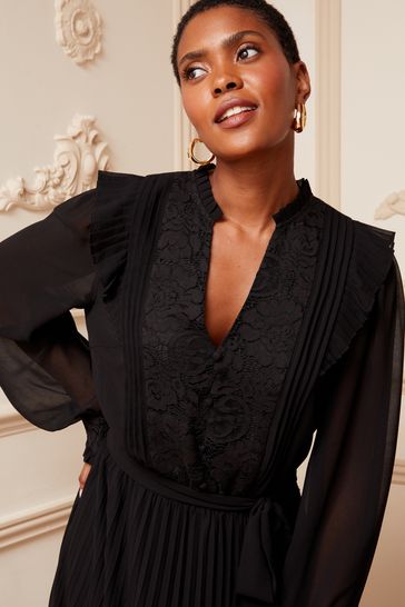 Black ruffle best sale long sleeve dress
