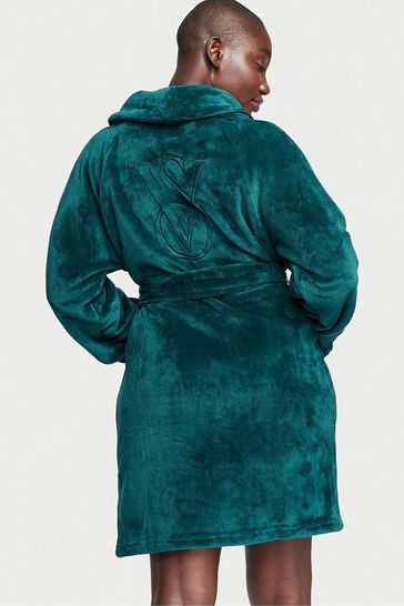 Emerald green dressing gown outlet