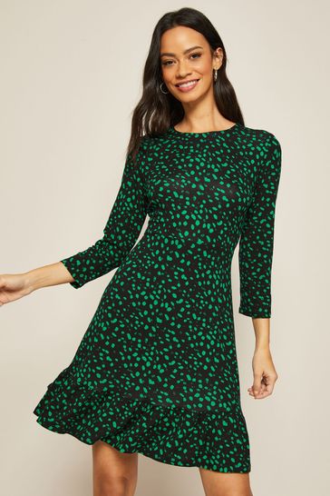 Friends Like These Green Fit And Flare Round Neck 3/4 Sleeve Dress