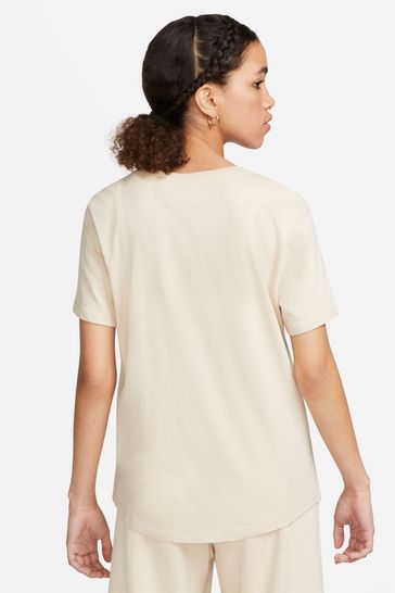 Nike beige shirt 2025
