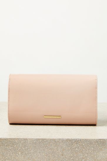 Light pink clutch clearance