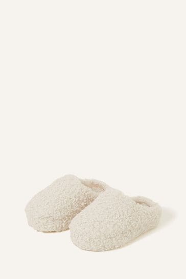 Accessorize slippers 2025