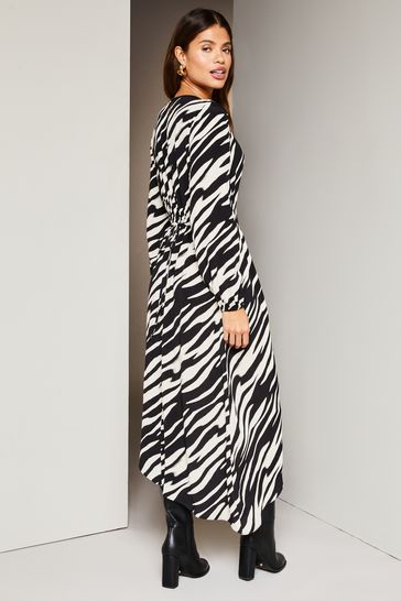 Lipsy black hotsell white dress