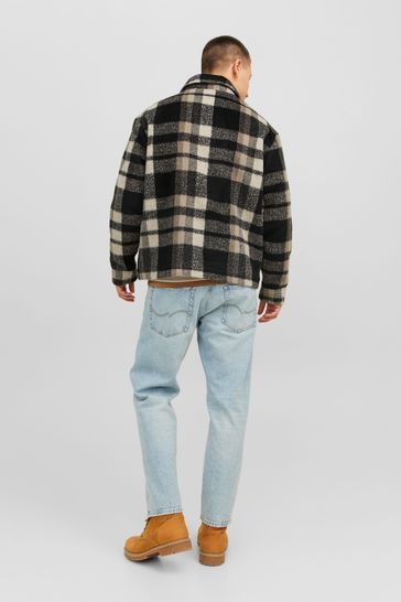 Next check outlet jacket