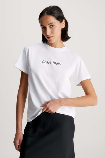 Camiseta blanca con logo Hero de Calvin Klein