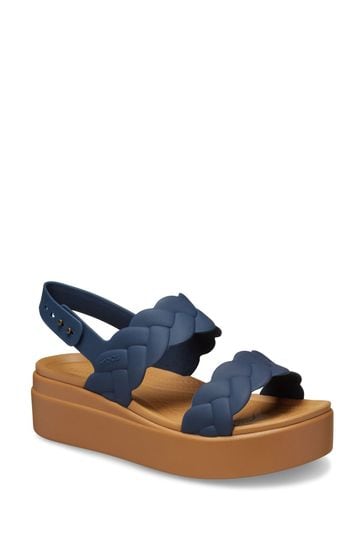 Crocs model sandals discount