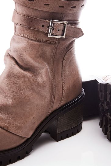 3 buckle booties top