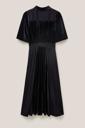Green velvet 2025 dress primark