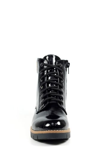Henley boots shop