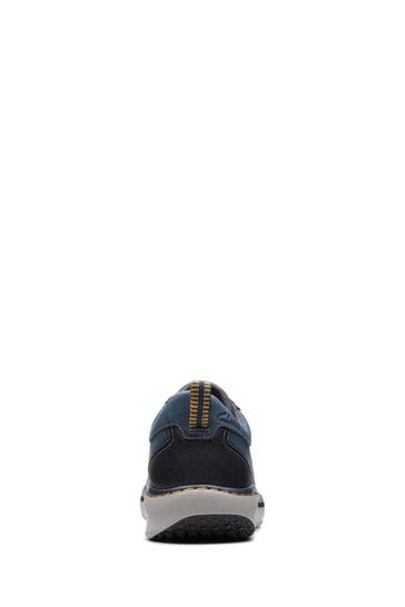 Navy blue on sale clarks
