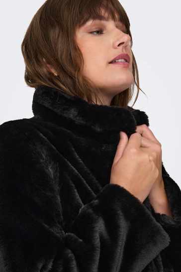 Only faux fur store