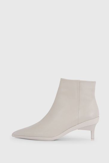 Calvin klein boots canada cheap