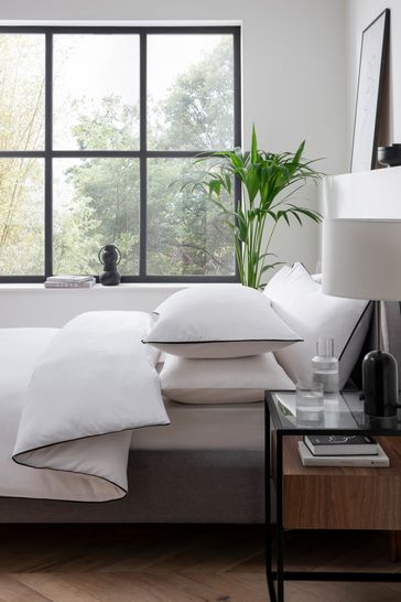 White company sleep new arrivals set