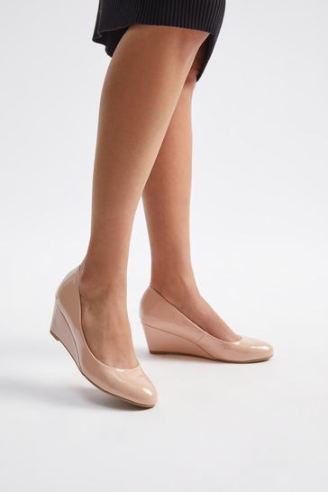 Nude patent outlet wedge shoes