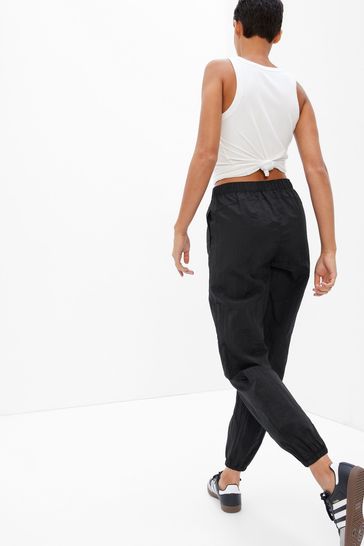 Nylon womens joggers 2025