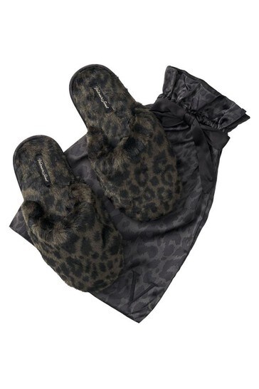 Victoria secret deals faux fur slippers